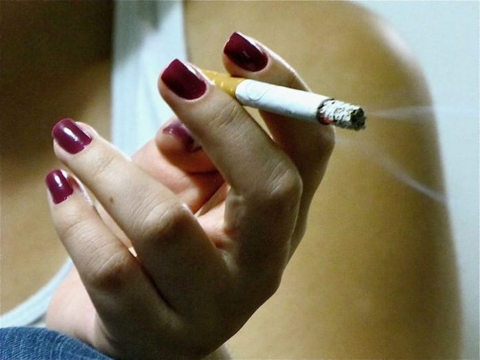 Smoking increases colon cancer risk in women more than men
