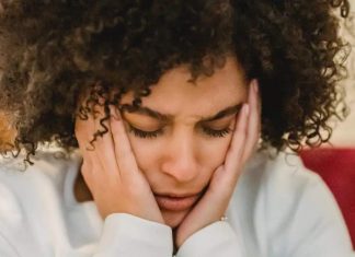 Aura migraines may increase your risk of heart disease Aura migraines may increase your risk of heart disease