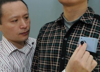 Collision warning device helps the visually impaired to navigate Collision warning device helps the visually impaired to navigate