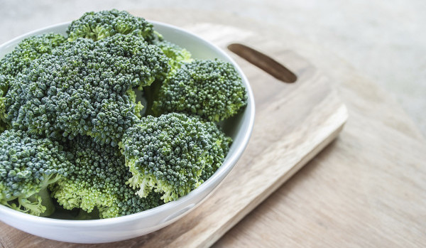 Eating cruciferous vegetables improves breast cancer survival