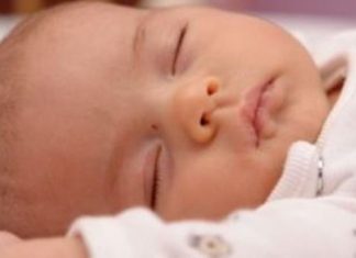 Delaying umbilical cord cutting may boost fine motor development Delaying umbilical cord cutting may boost fine motor development