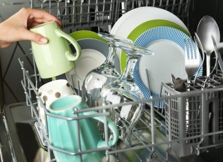 Hand wash your dishes and reduce childhood allergies Hand wash your dishes and reduce childhood allergies