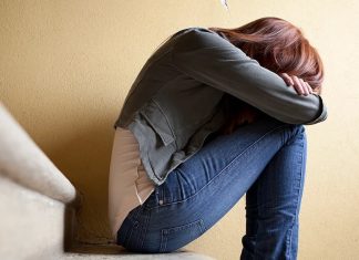 Bullied teens at higher risk for depression and suicidal thoughts Bullied teens at higher risk for depression and suicidal thoughts