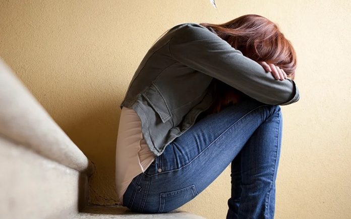 Bullied teens at higher risk for depression and suicidal thoughts