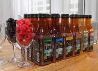 Man’s kidney failure caused by daily gallon of black tea Man's kidney failure caused by daily gallon of black tea