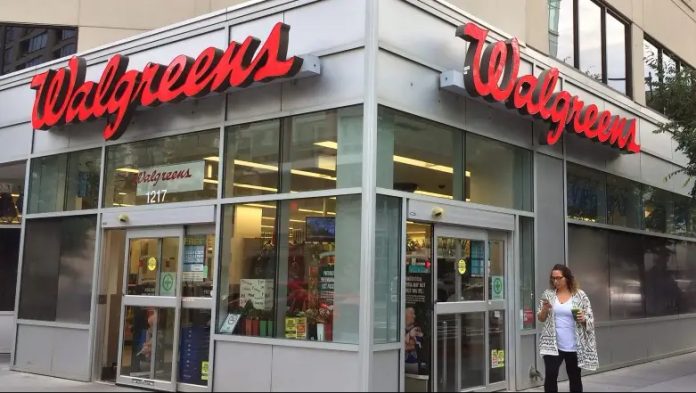 Christmas Eve store hours 2022: Is Walgreens open?