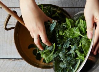 Foods that help decrease symptoms of these five common ailments Foods that help decrease symptoms of these five common ailments