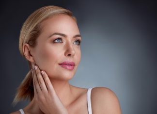 Anti-aging face lift using LED microcurrent to zap and sculpt non-invasively Anti-aging face lift using LED microcurrent to zap and sculpt non-invasively
