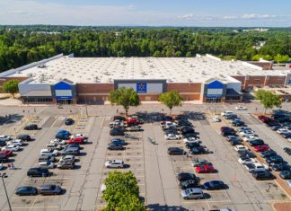 The Disappearance of Big Box Stores: What’s Behind the Trend and How It Affects Your Shopping Habits Big box stores are disappearing all over—what's driving this trend, and what might this mean for shopping near me?